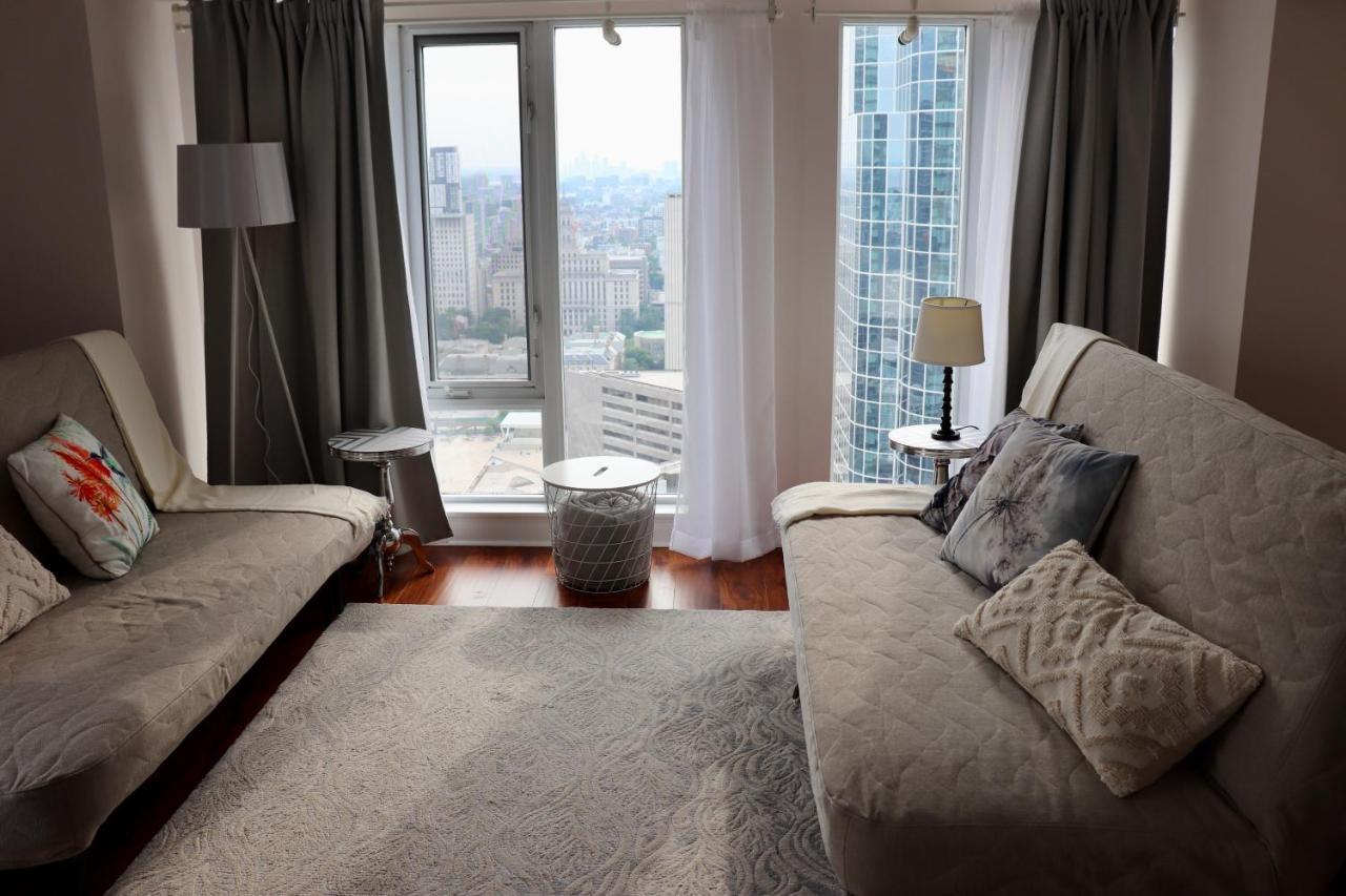 טורונטו Apartment/2Bedrooms/2 Full Bathrooms/Free Parking מראה חיצוני תמונה