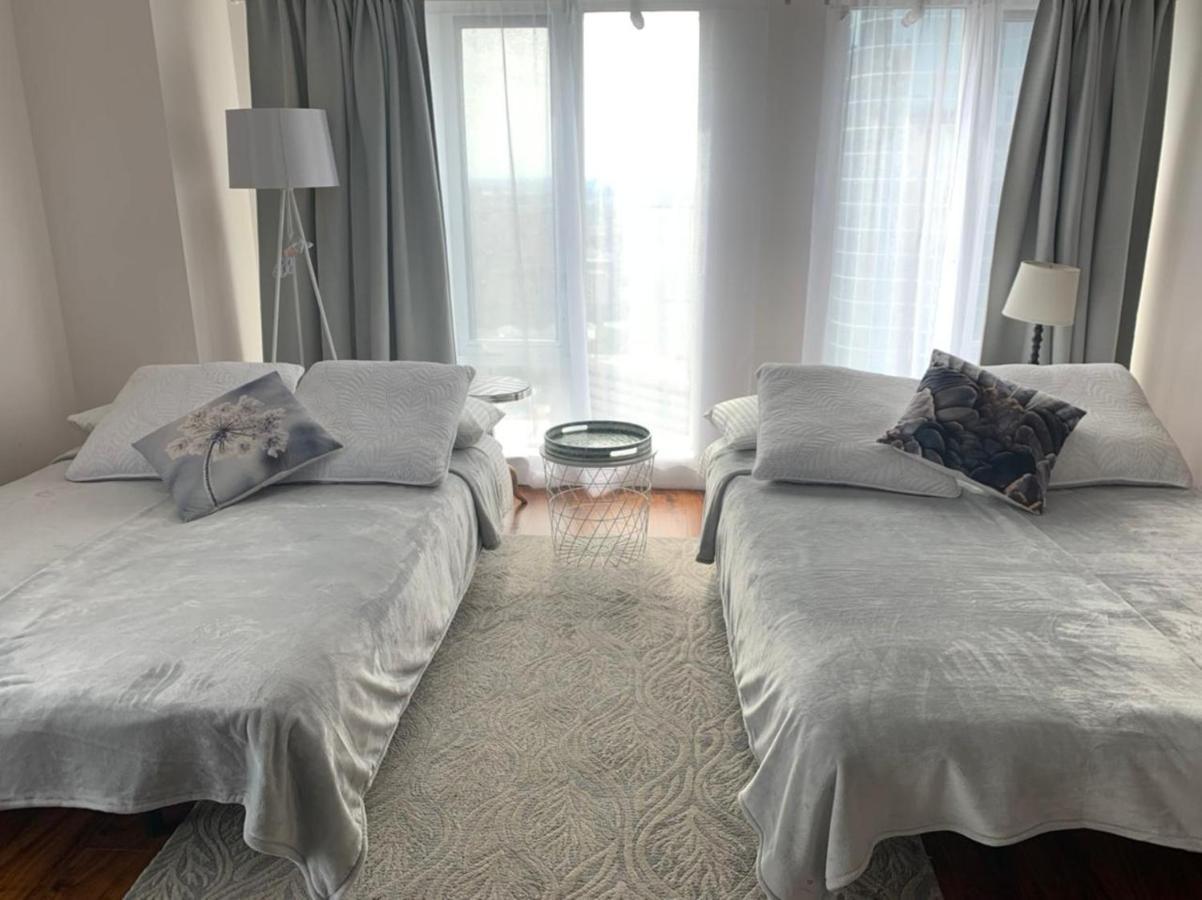 טורונטו Apartment/2Bedrooms/2 Full Bathrooms/Free Parking מראה חיצוני תמונה